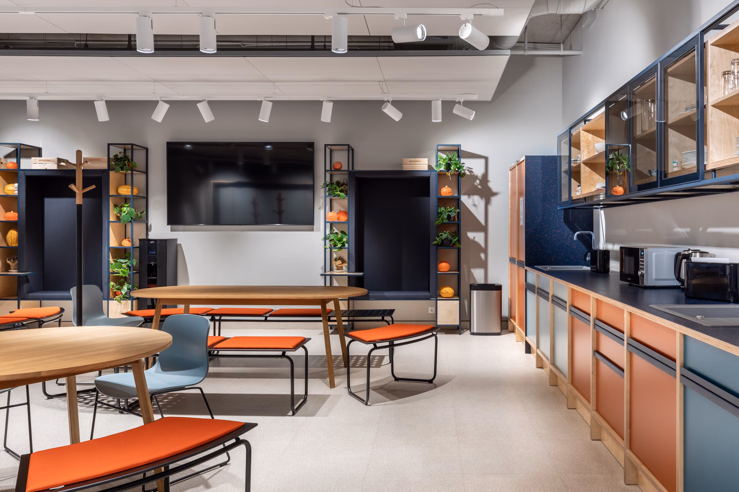 MAXIMA office (9)